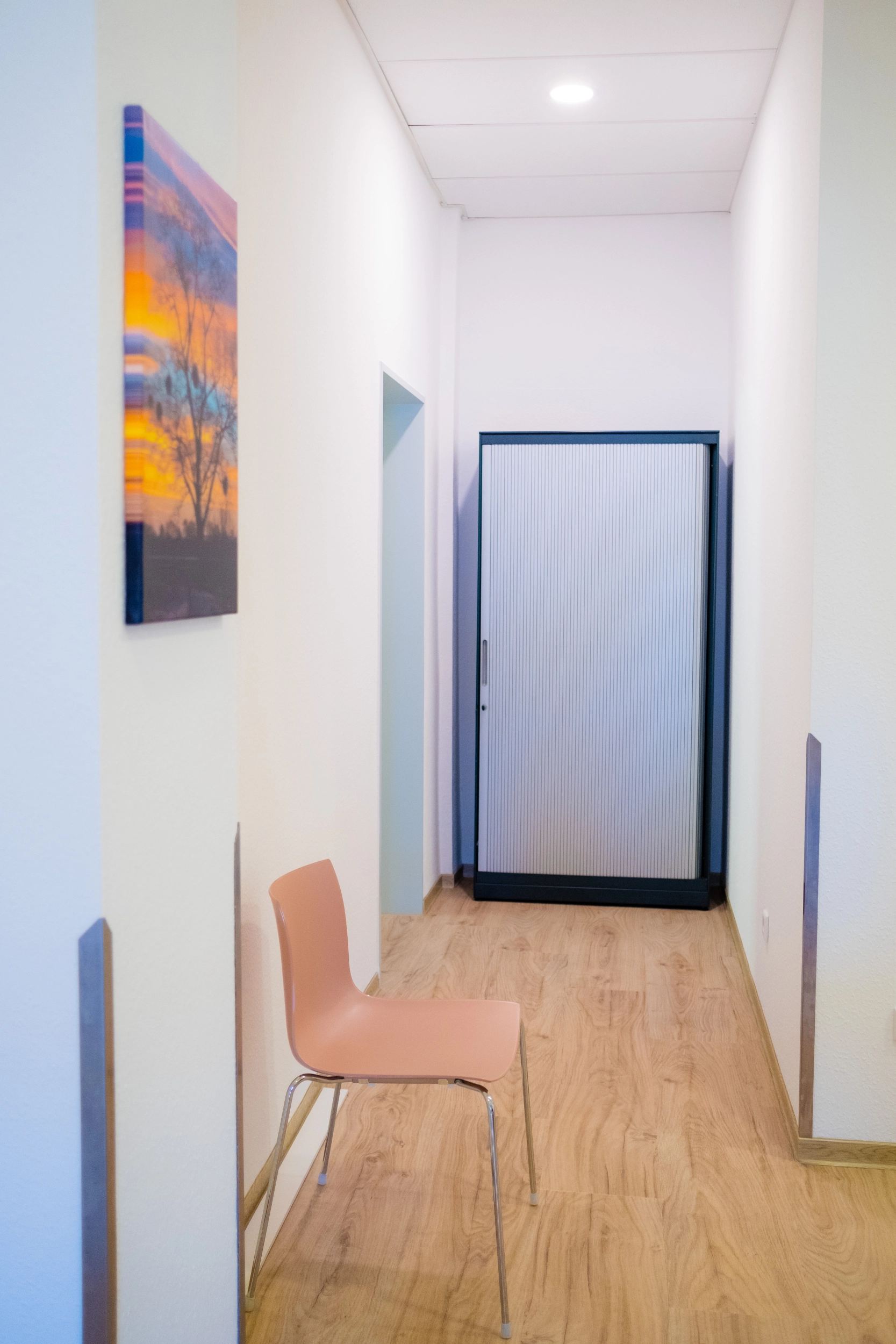 Wir sind Ihre Haus- und Familienärzte mit langjähriger Erfahrung, die Sie rund um Ihre Gesundheit intensiv betreuen.